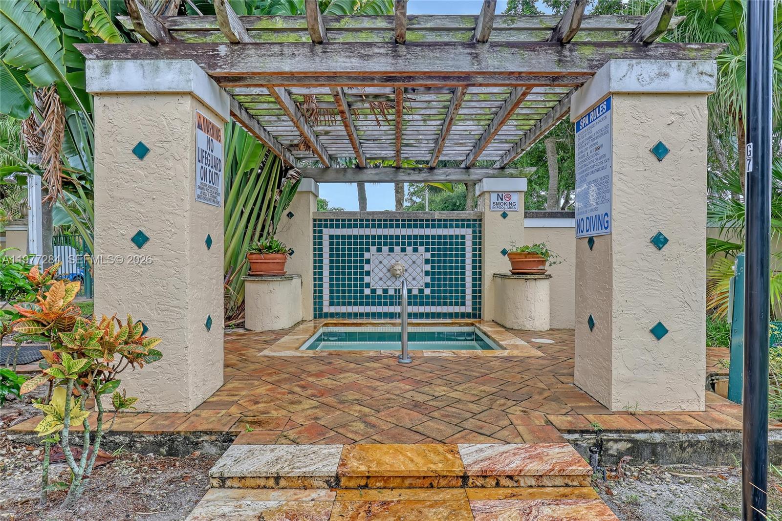 MILANO CONDO - Residential