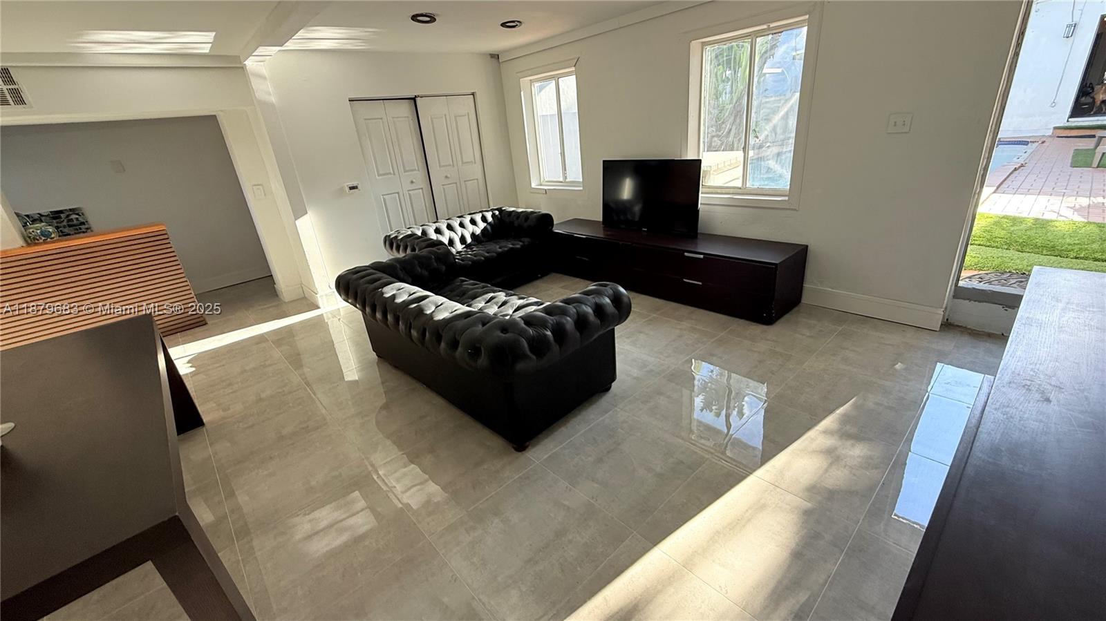 SPRING GARDEN - Residential