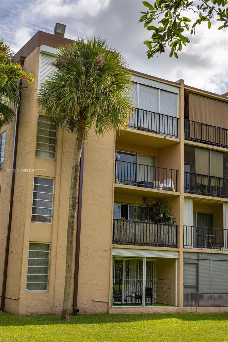 FERNWOODS CONDO NO 3 - Residential