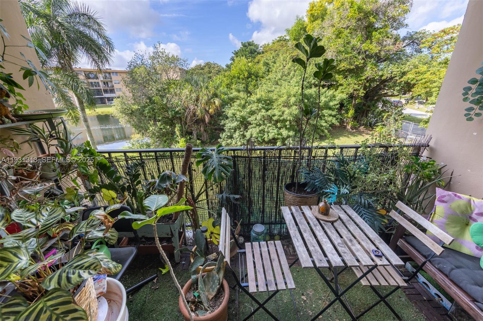 FERNWOODS CONDO NO 3 - Residential