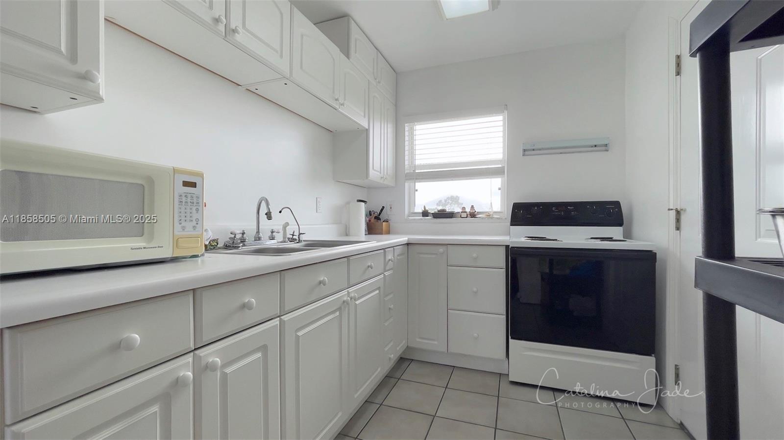 LAKE MONTAZA ESTATES - Residential