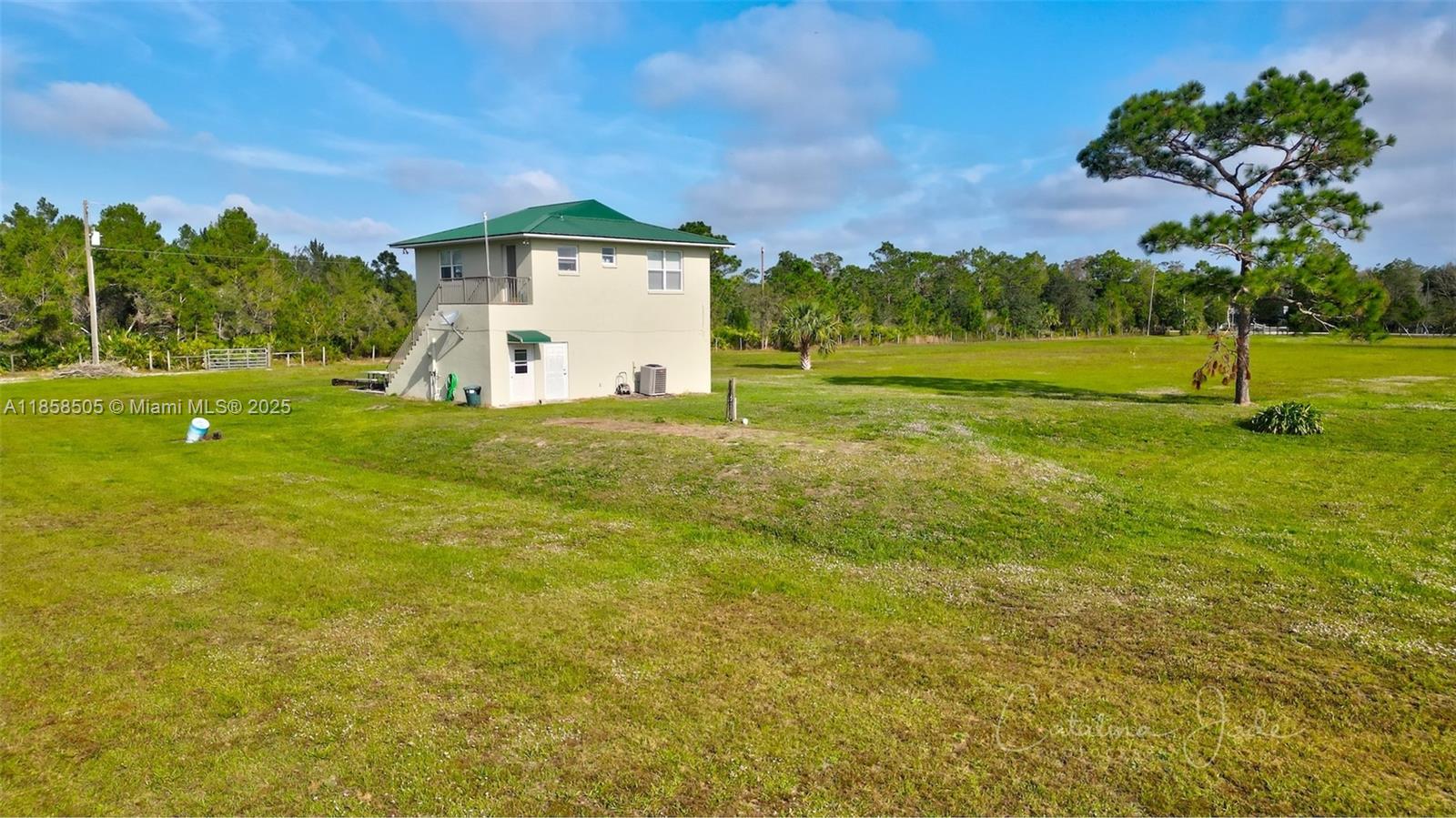 LAKE MONTAZA ESTATES - Residential