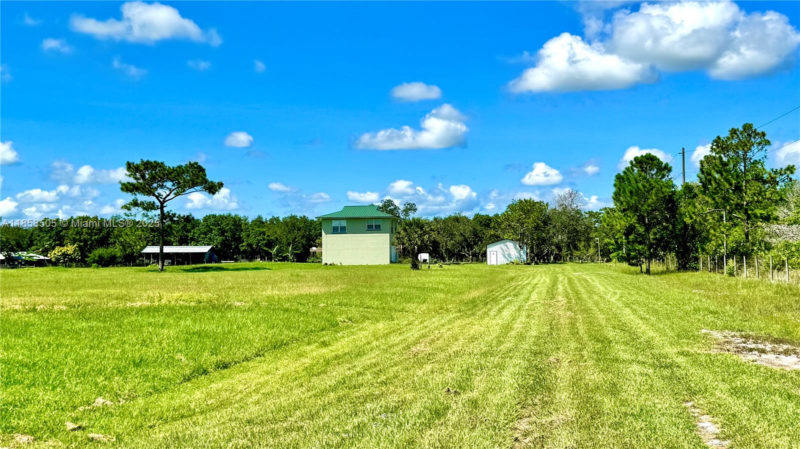 LAKE MONTAZA ESTATES - Residential