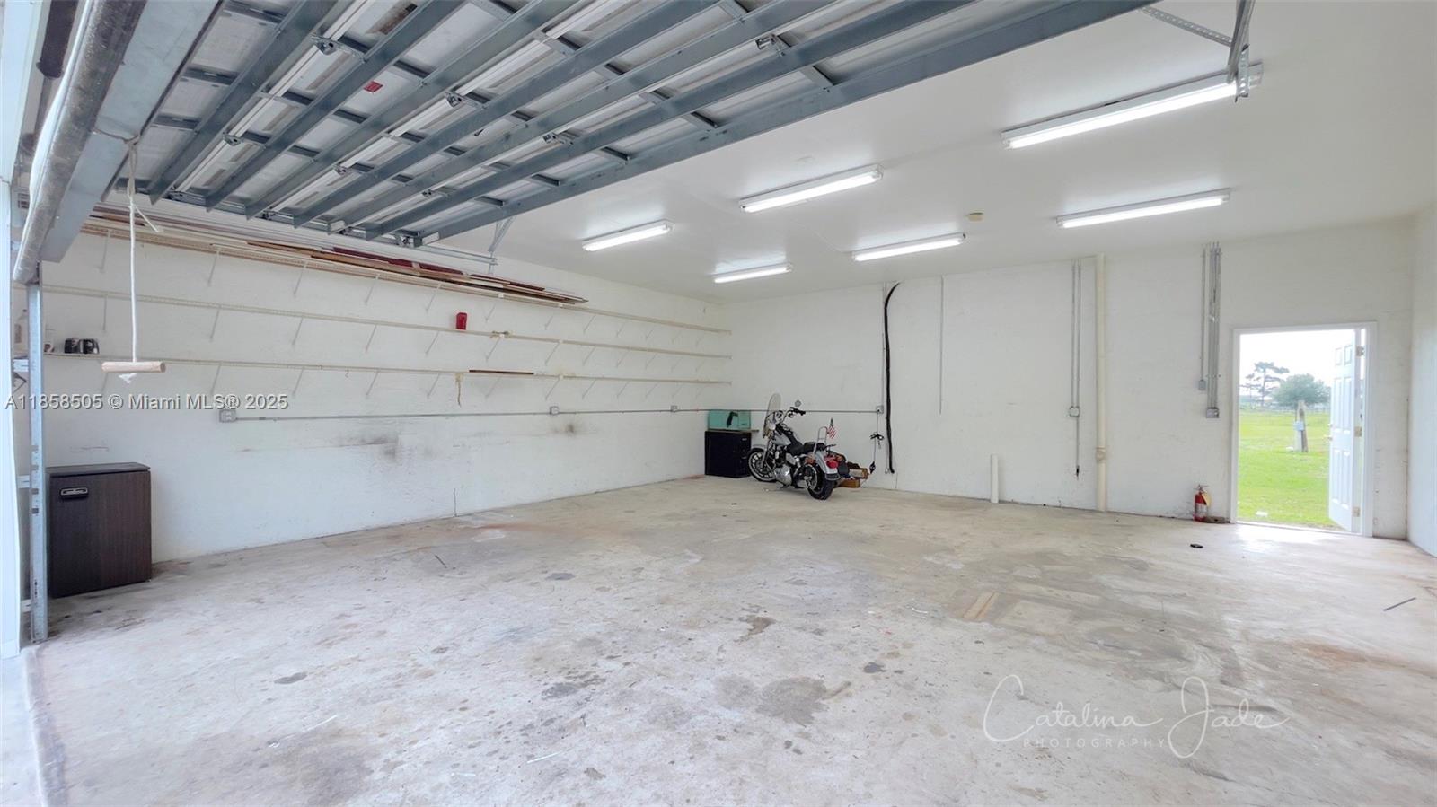 LAKE MONTAZA ESTATES - Residential