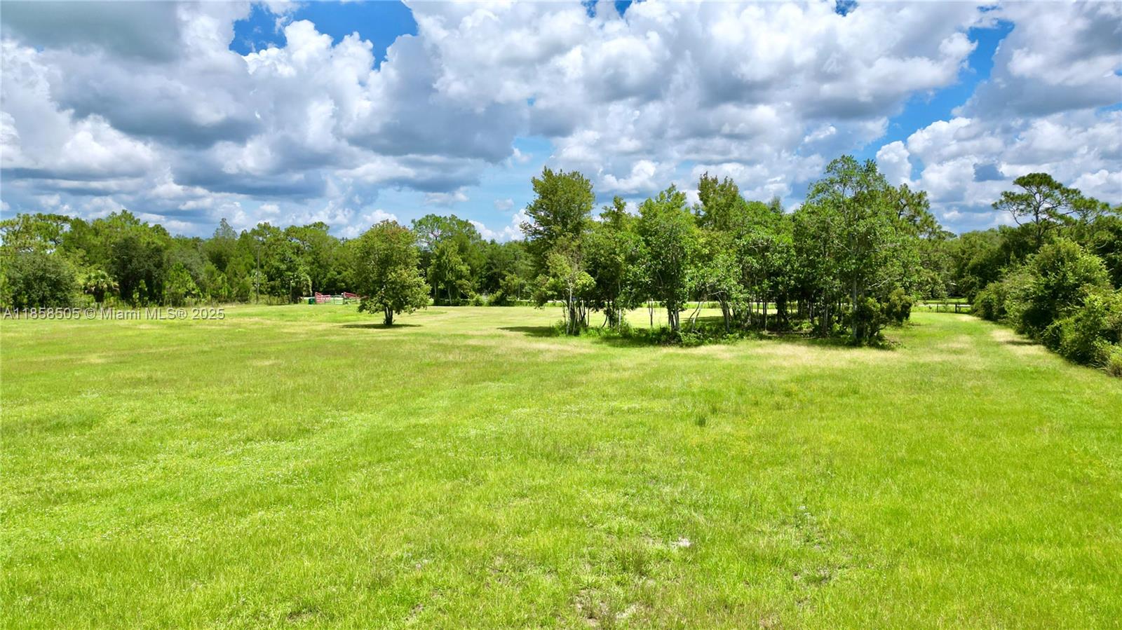 LAKE MONTAZA ESTATES - Residential