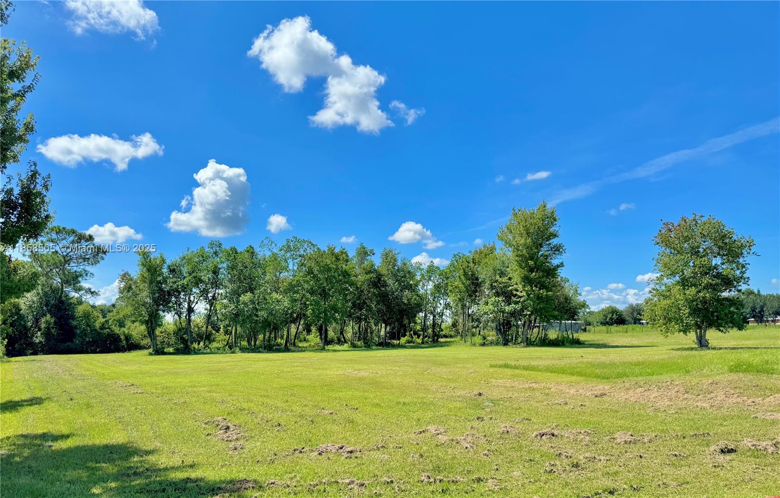 LAKE MONTAZA ESTATES - Residential