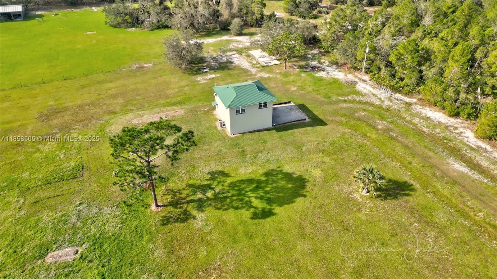 LAKE MONTAZA ESTATES - Residential