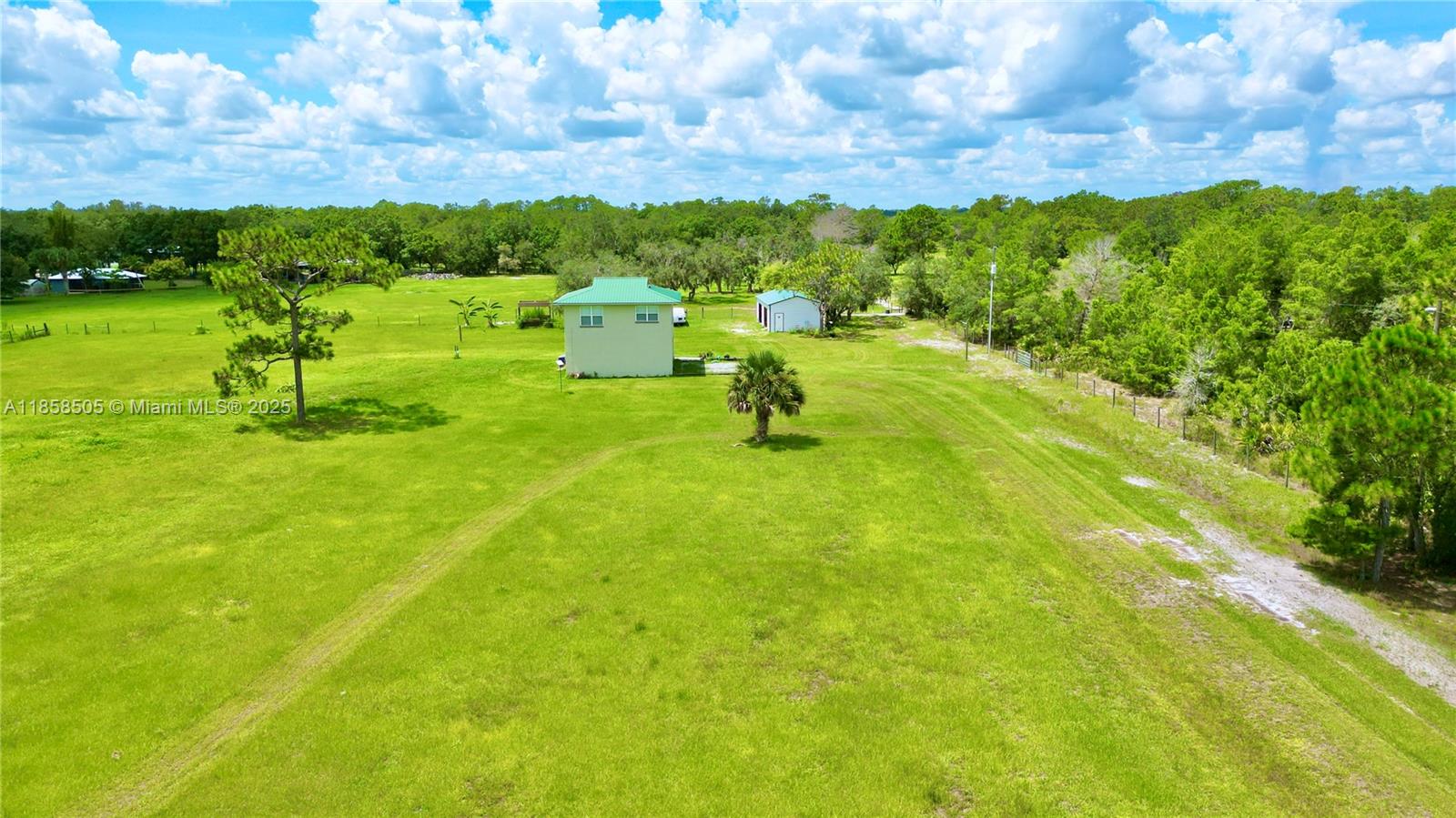 LAKE MONTAZA ESTATES - Residential