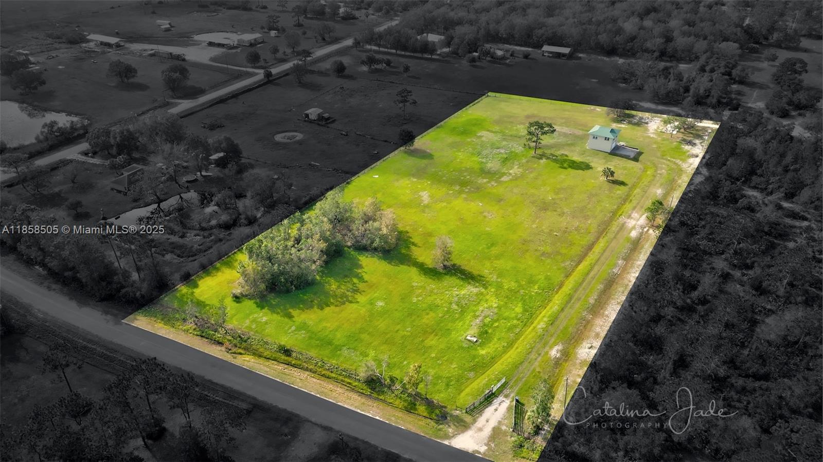 LAKE MONTAZA ESTATES - Residential