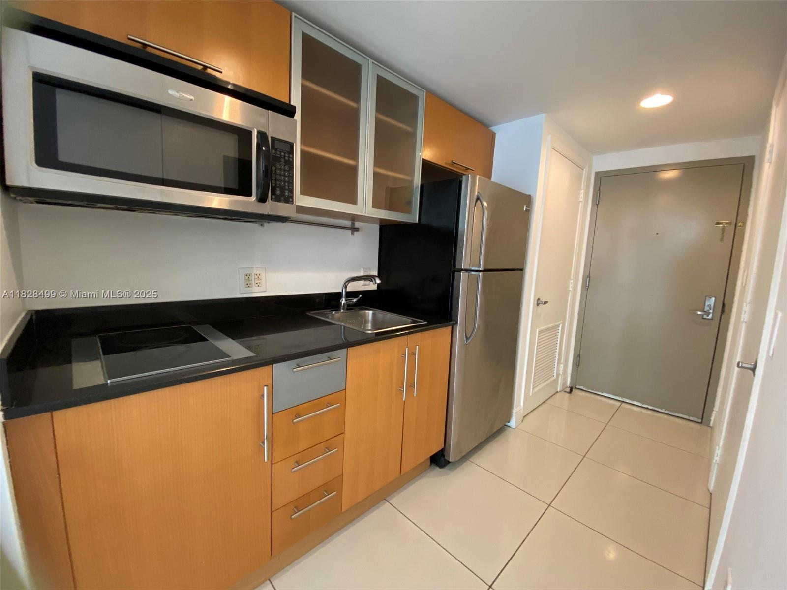 OPERA TOWER CONDO - Residential