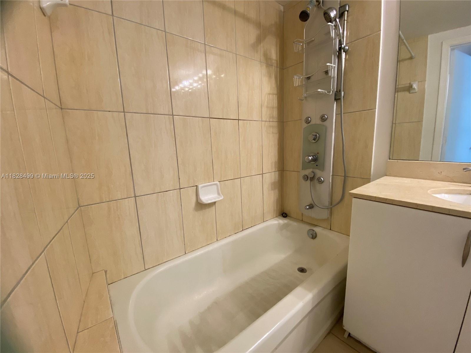 OPERA TOWER CONDO - Residential