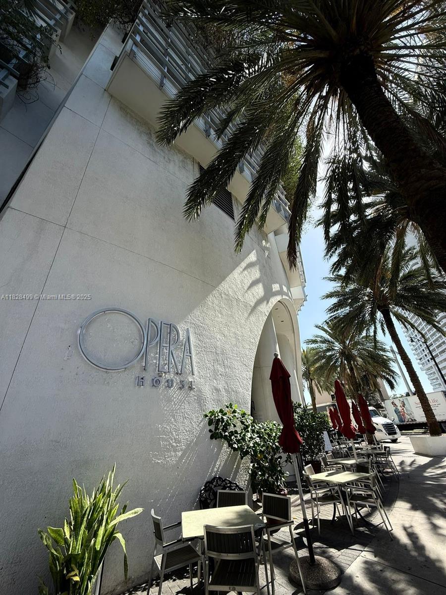 1750 N Bayshore Dr 2707