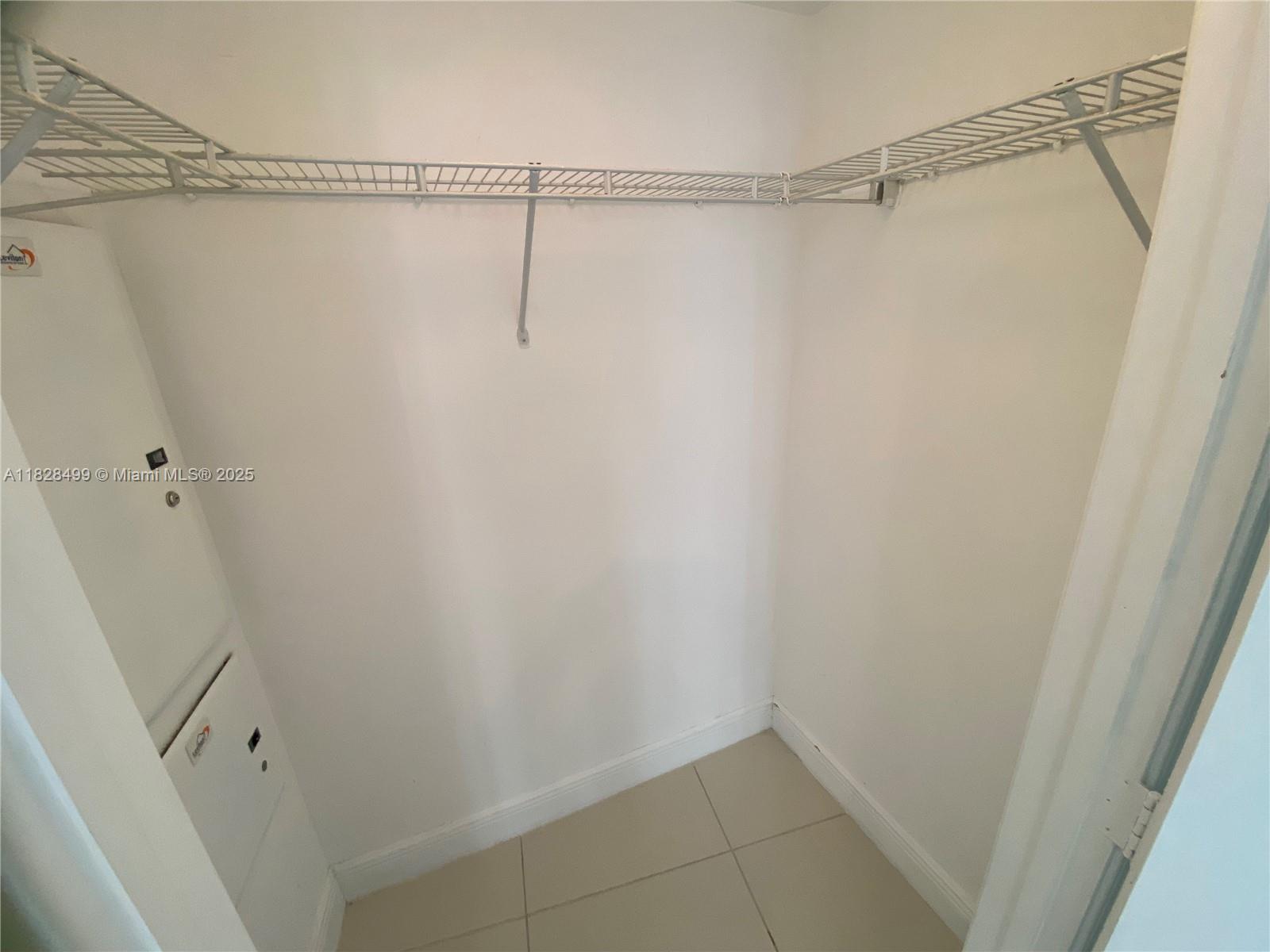 OPERA TOWER CONDO - Residential