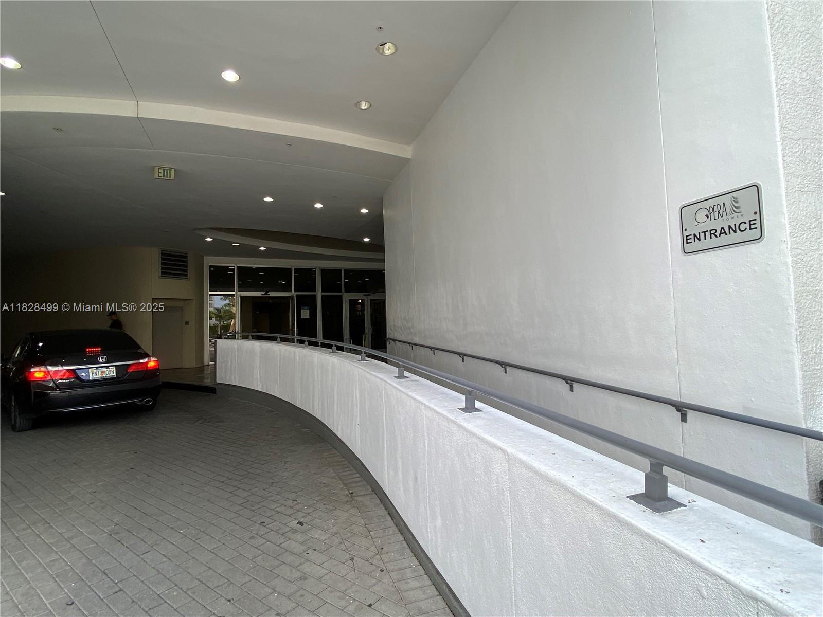 OPERA TOWER CONDO - Residential