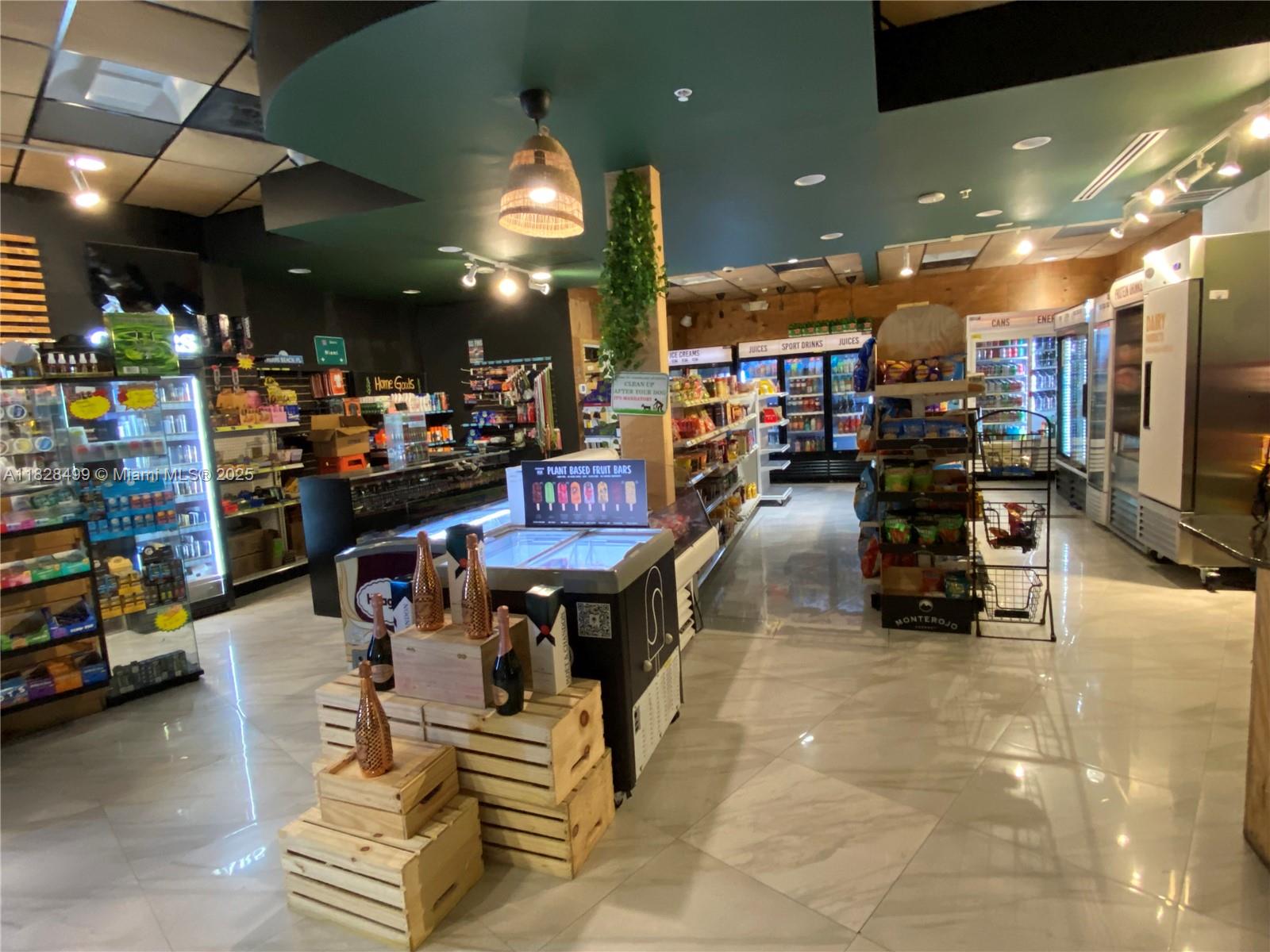 OPERA TOWER CONDO - Residential