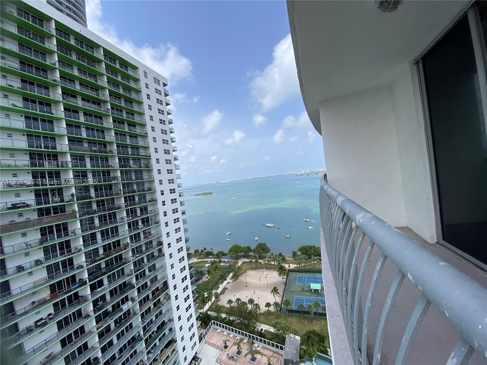 OPERA TOWER CONDO - Residential