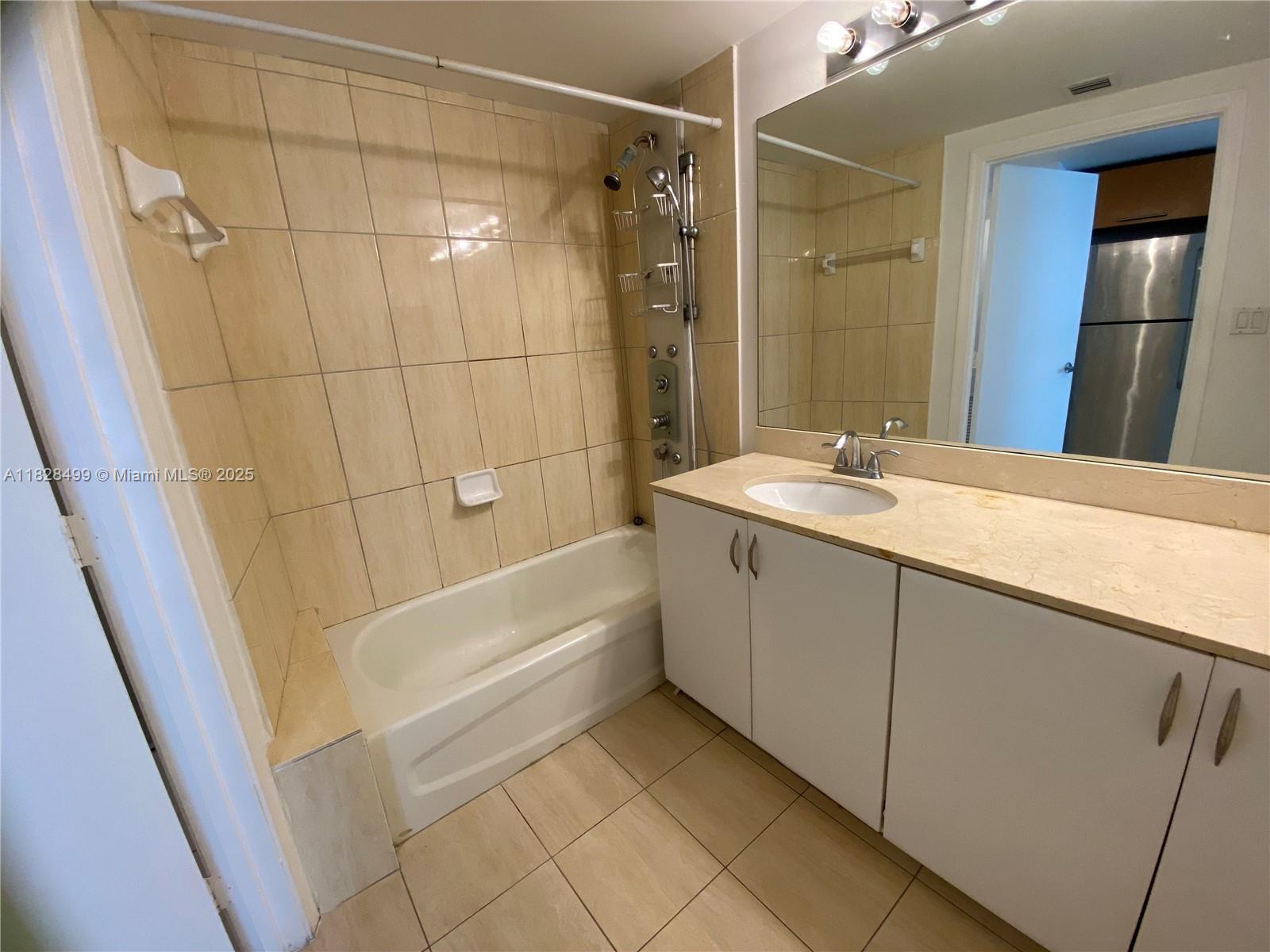 OPERA TOWER CONDO - Residential