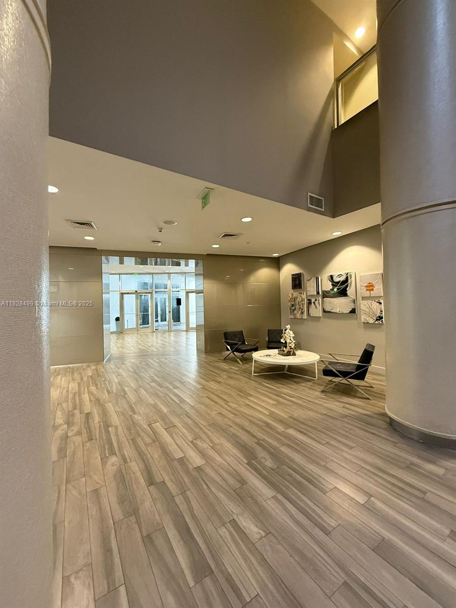 OPERA TOWER CONDO - Residential