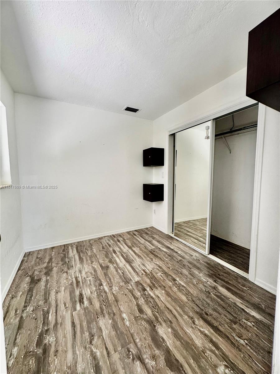 RIVERSIDE ESTATES ADD REV - Residential Lease