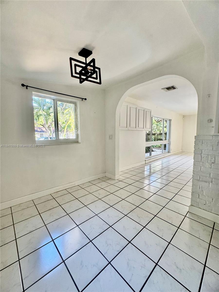 RIVERSIDE ESTATES ADD REV - Residential Lease