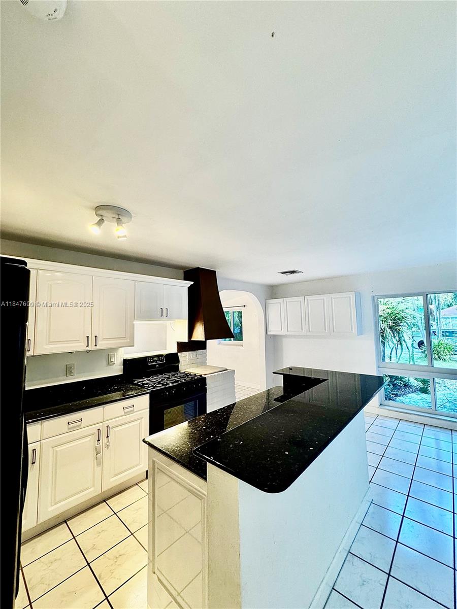 RIVERSIDE ESTATES ADD REV - Residential Lease