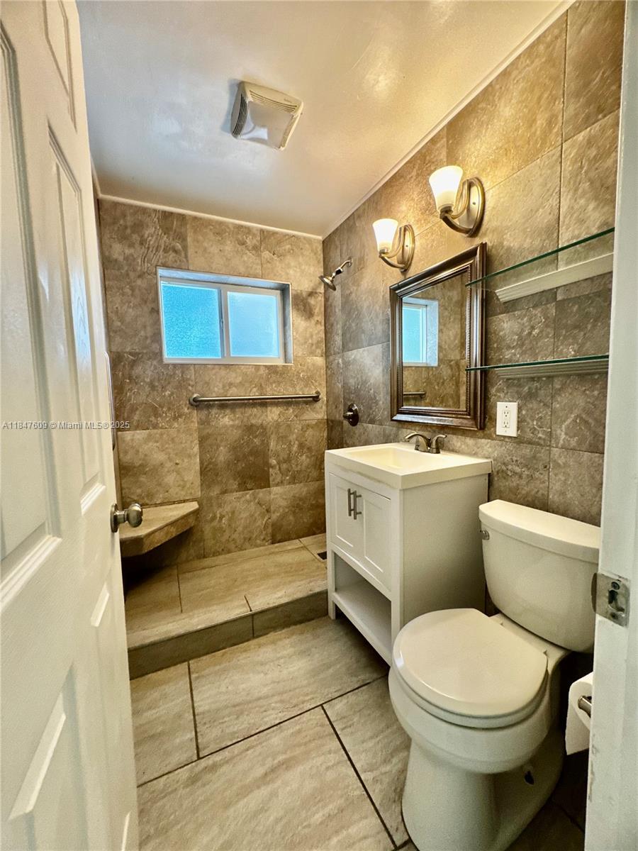 RIVERSIDE ESTATES ADD REV - Residential Lease