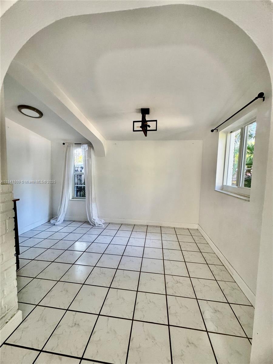 RIVERSIDE ESTATES ADD REV - Residential Lease