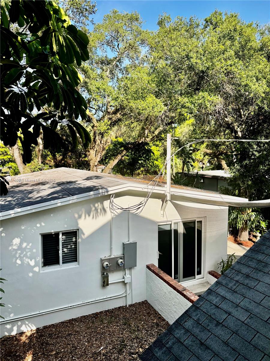 RIVERSIDE ESTATES ADD REV - Residential Lease