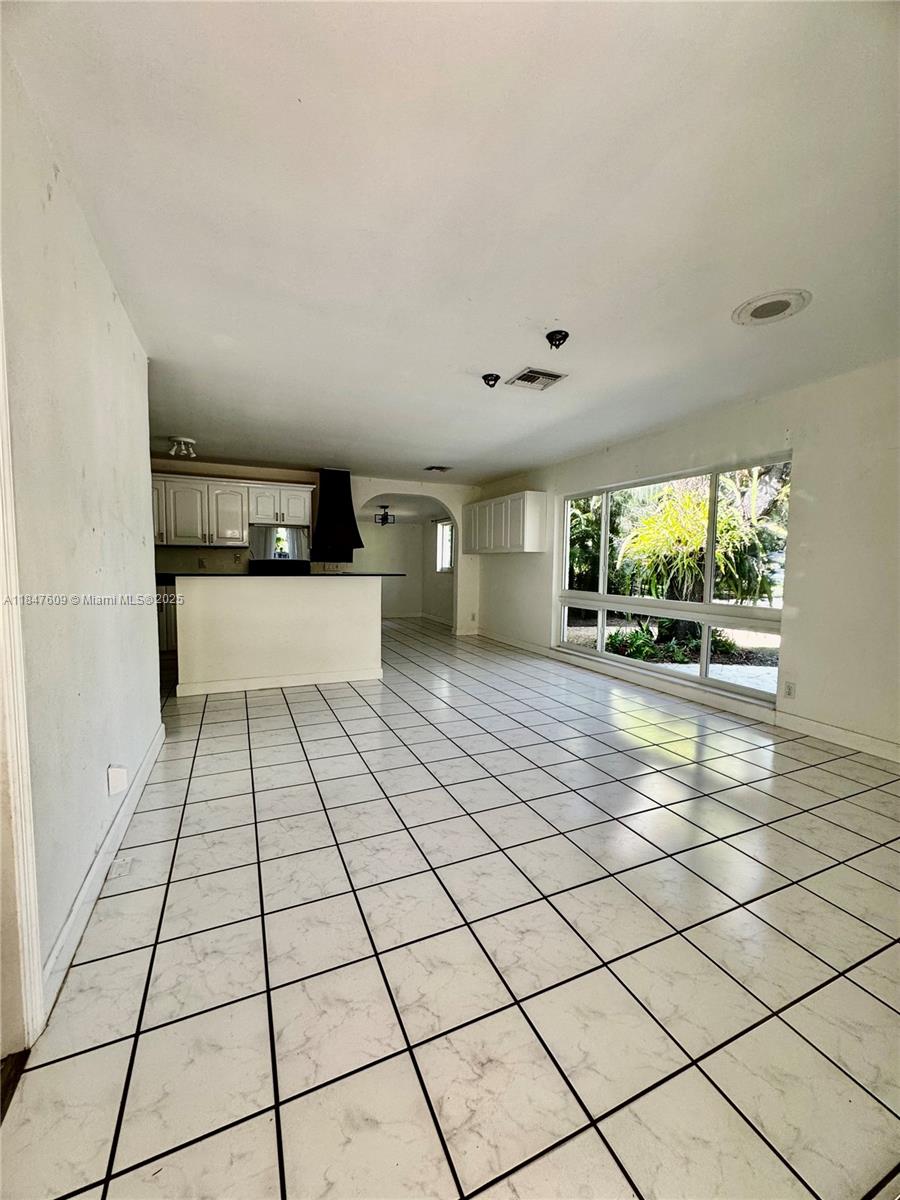 RIVERSIDE ESTATES ADD REV - Residential Lease