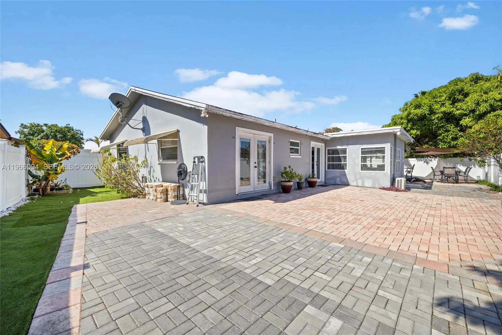 SANDALFOOT COVE SEC 2 - Residential