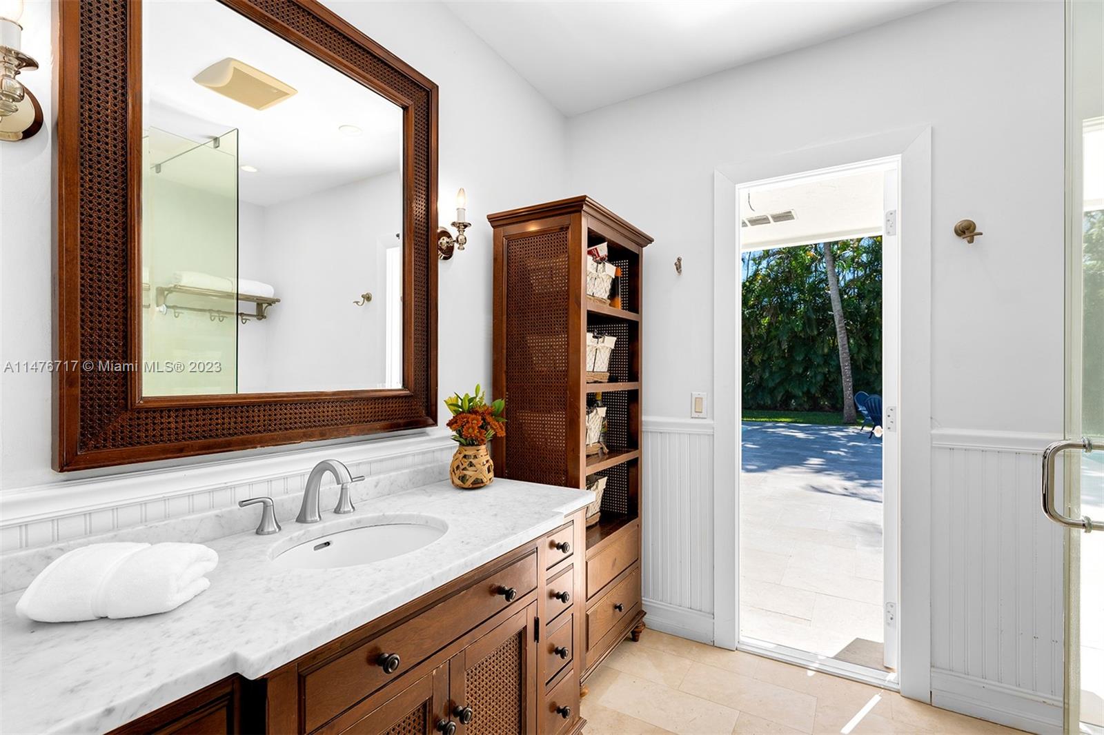 NOB HILL ESTS - Residential