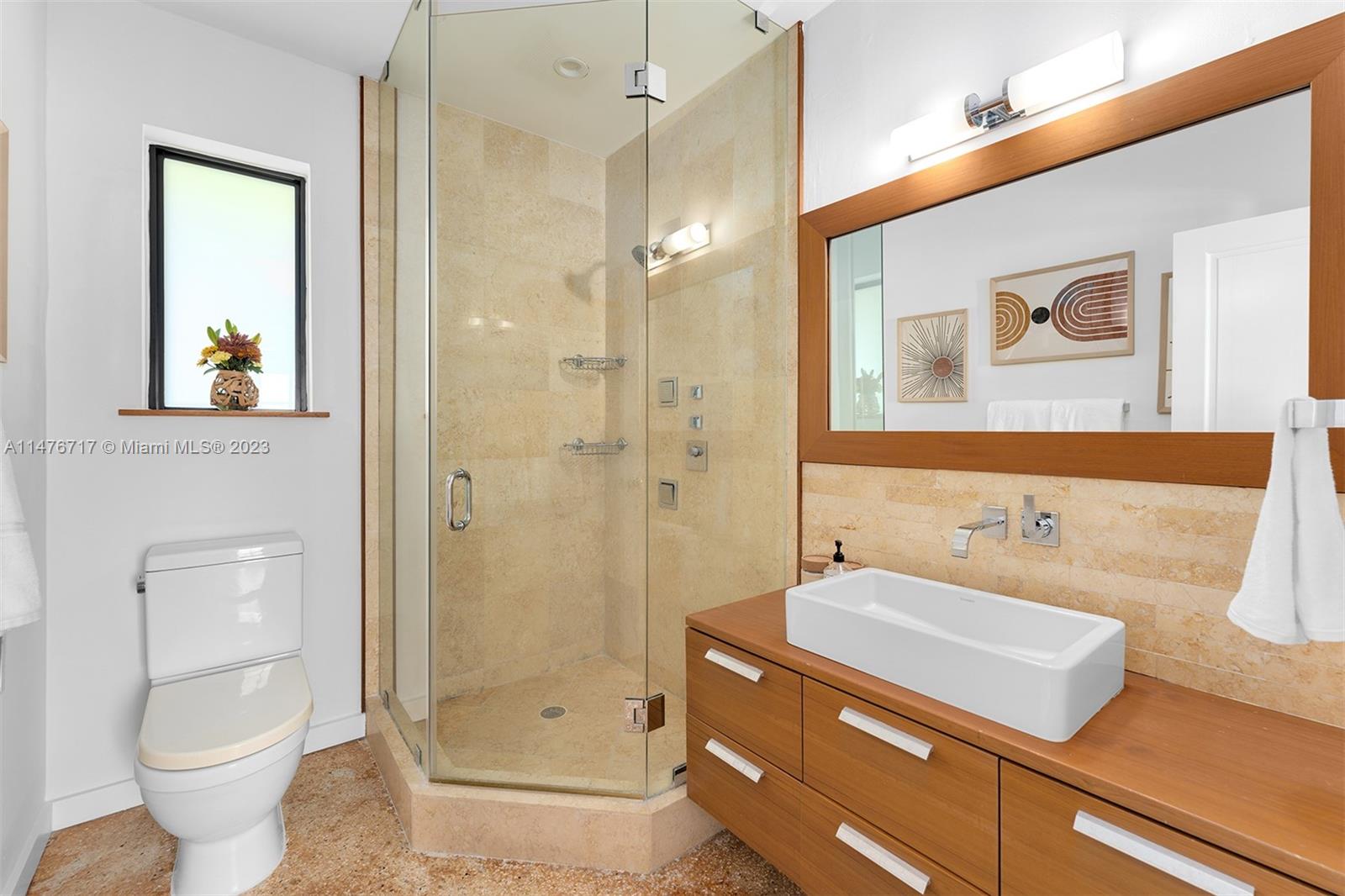 NOB HILL ESTS - Residential