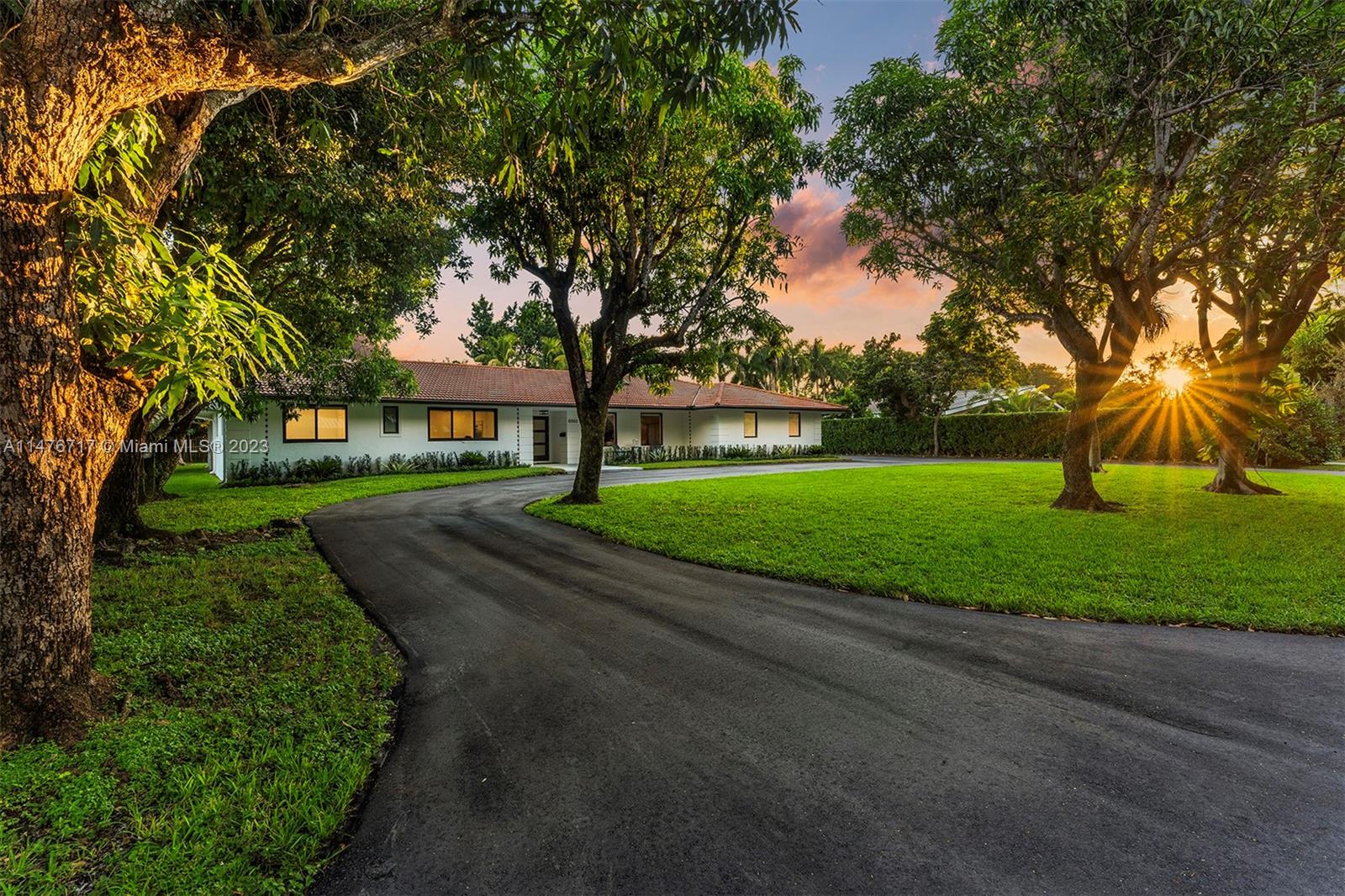 NOB HILL ESTS - Residential