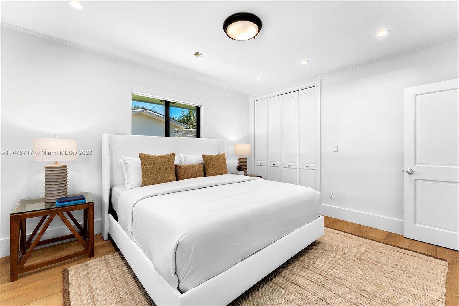 NOB HILL ESTS - Residential