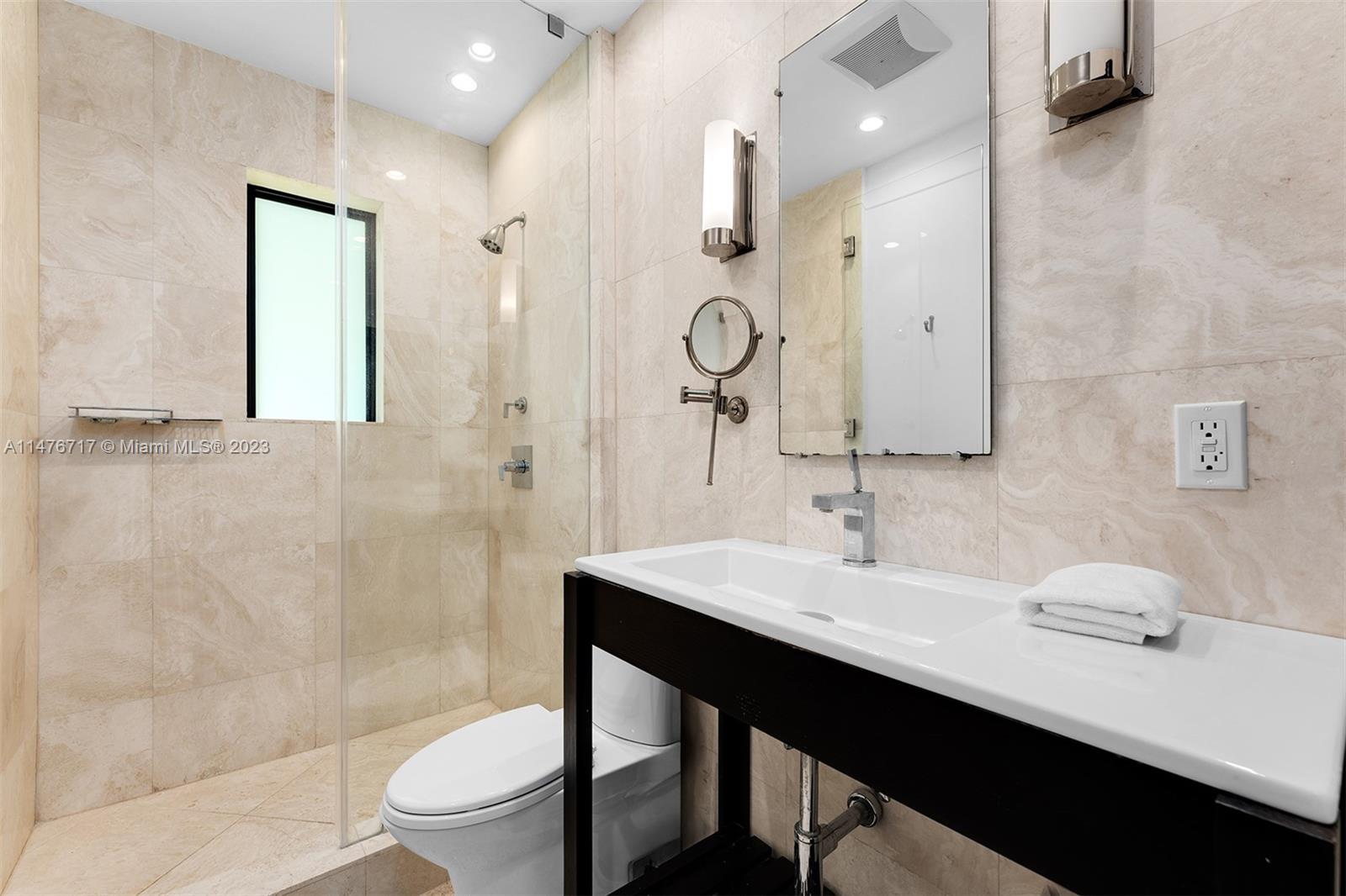 NOB HILL ESTS - Residential