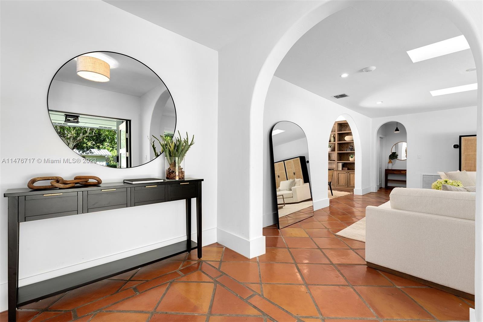 NOB HILL ESTS - Residential