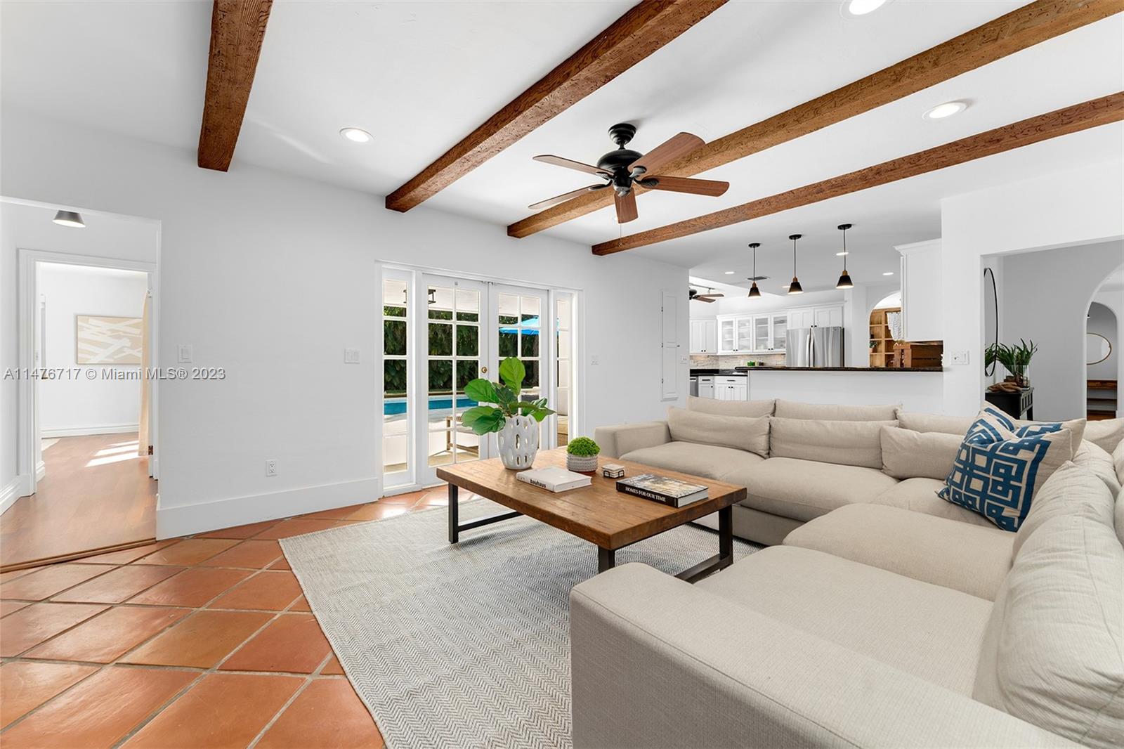 NOB HILL ESTS - Residential