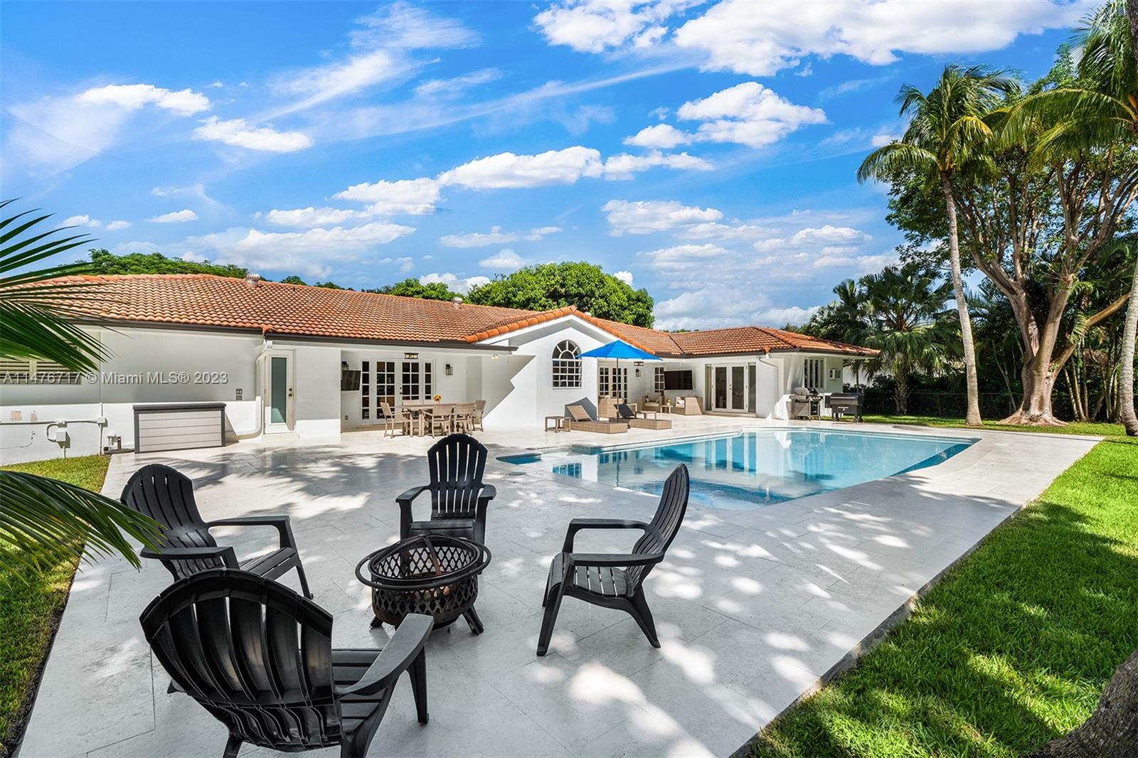 NOB HILL ESTS - Residential