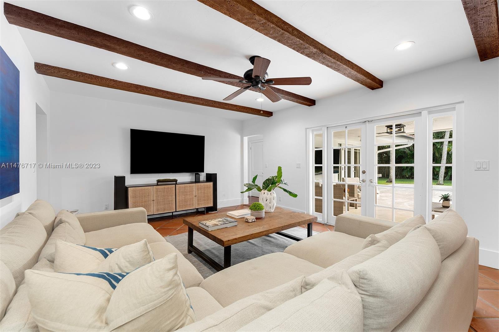 NOB HILL ESTS - Residential