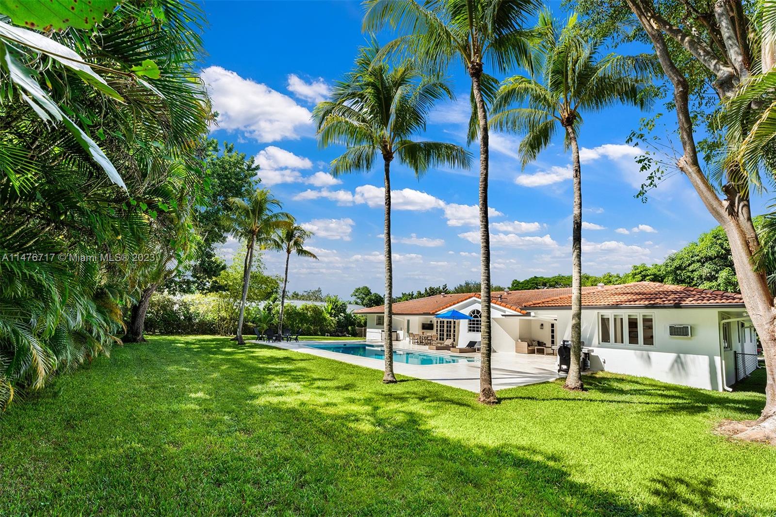 NOB HILL ESTS - Residential