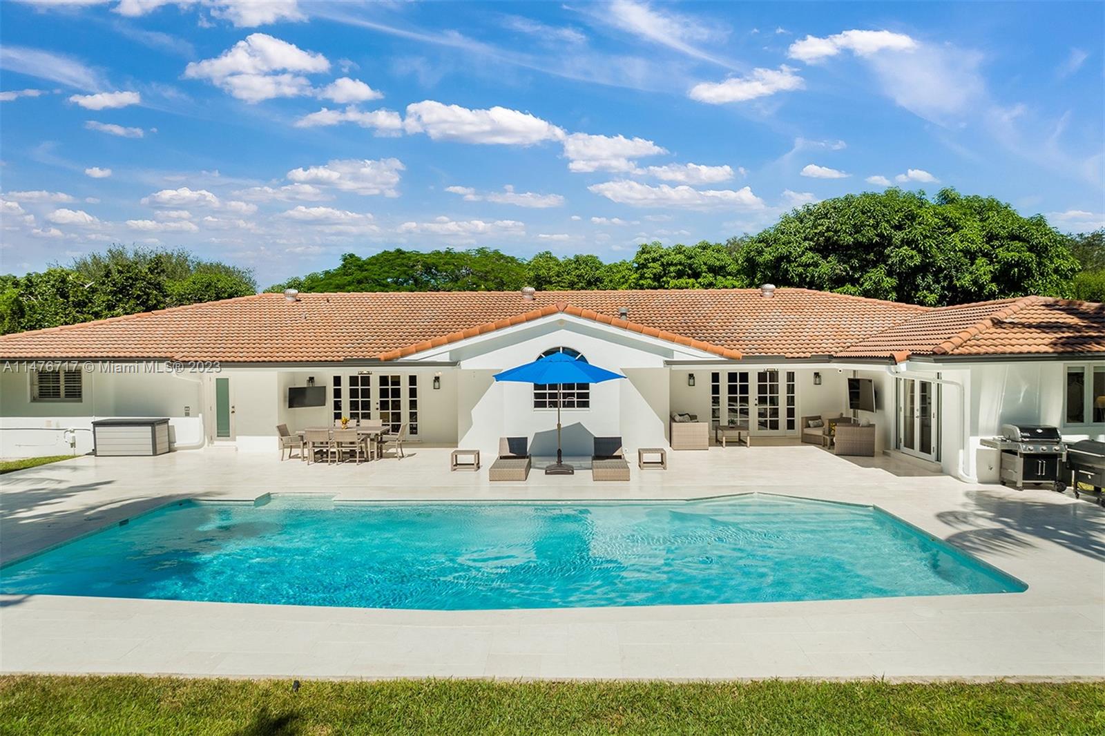 NOB HILL ESTS - Residential