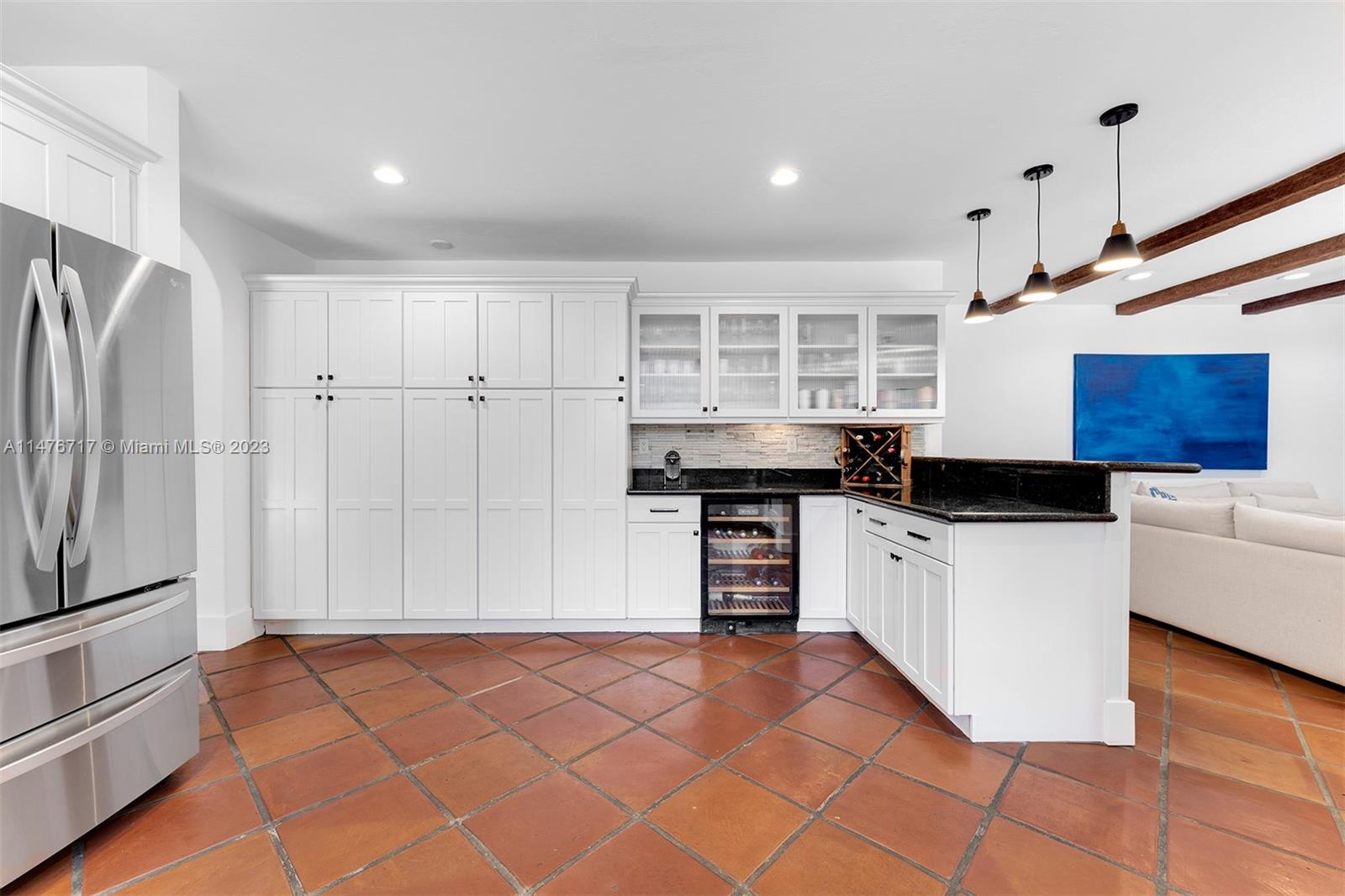 NOB HILL ESTS - Residential