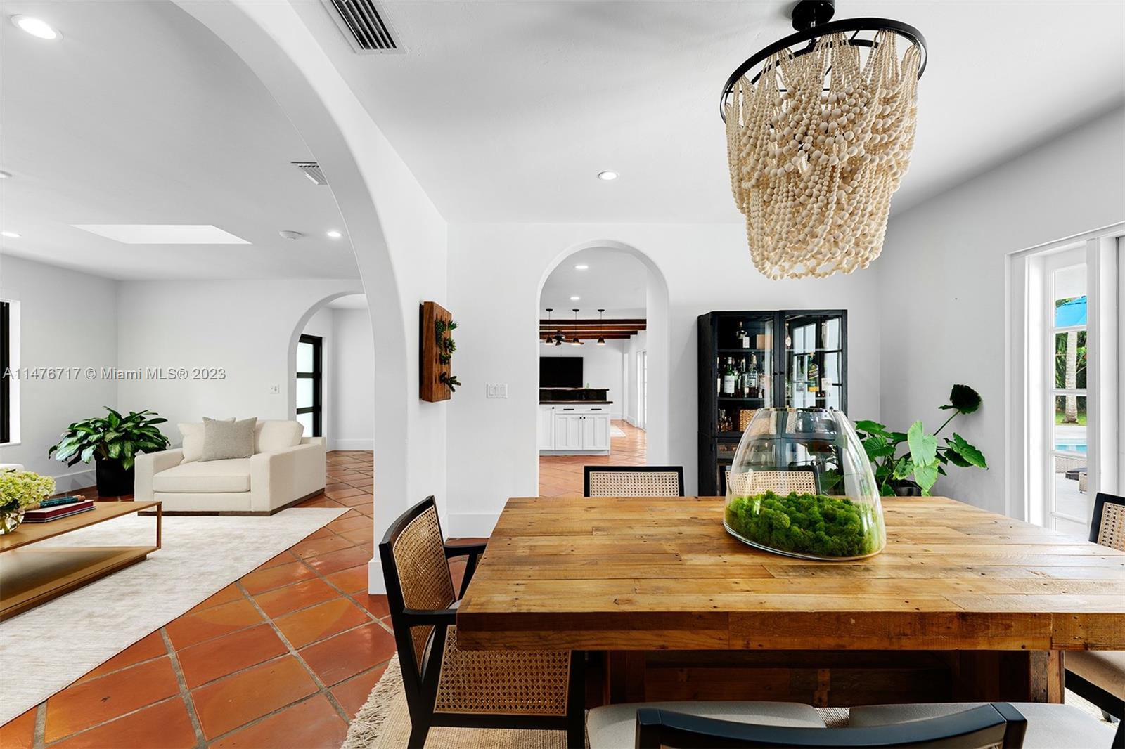 NOB HILL ESTS - Residential