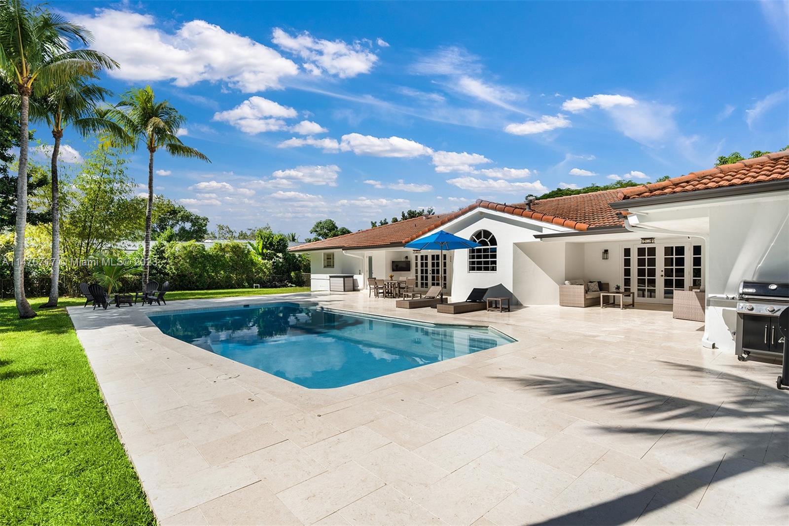 NOB HILL ESTS - Residential