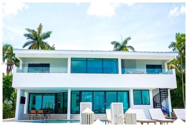 7720 Miami View Dr