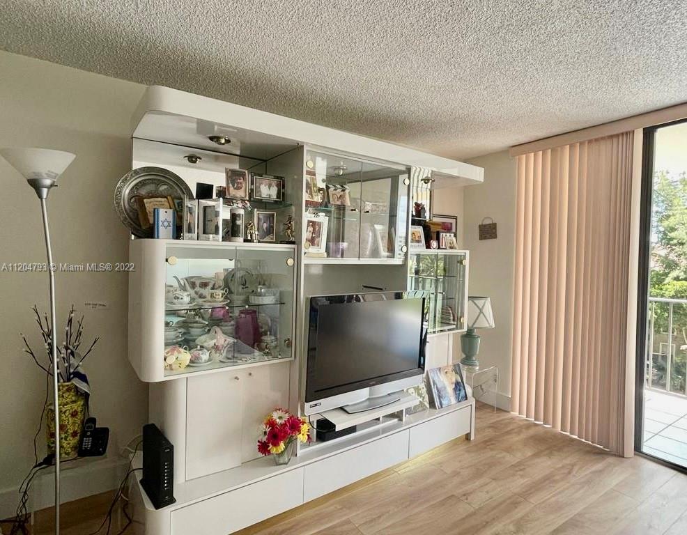 THE CLIPPER AT BISC COVE - Residential