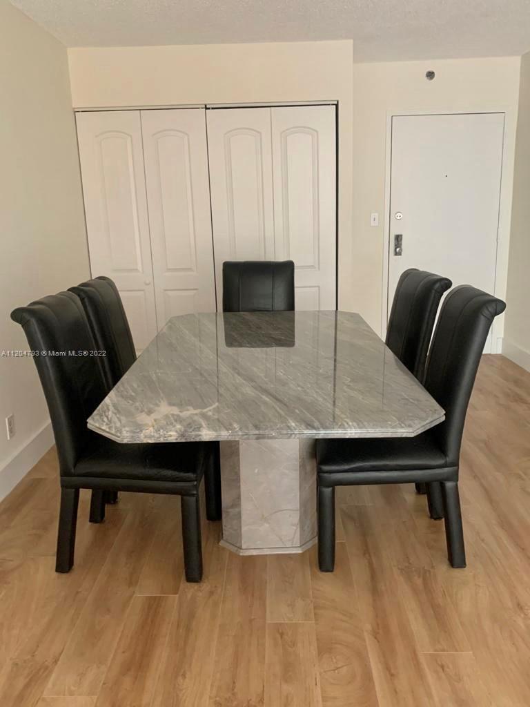 THE CLIPPER AT BISC COVE - Residential