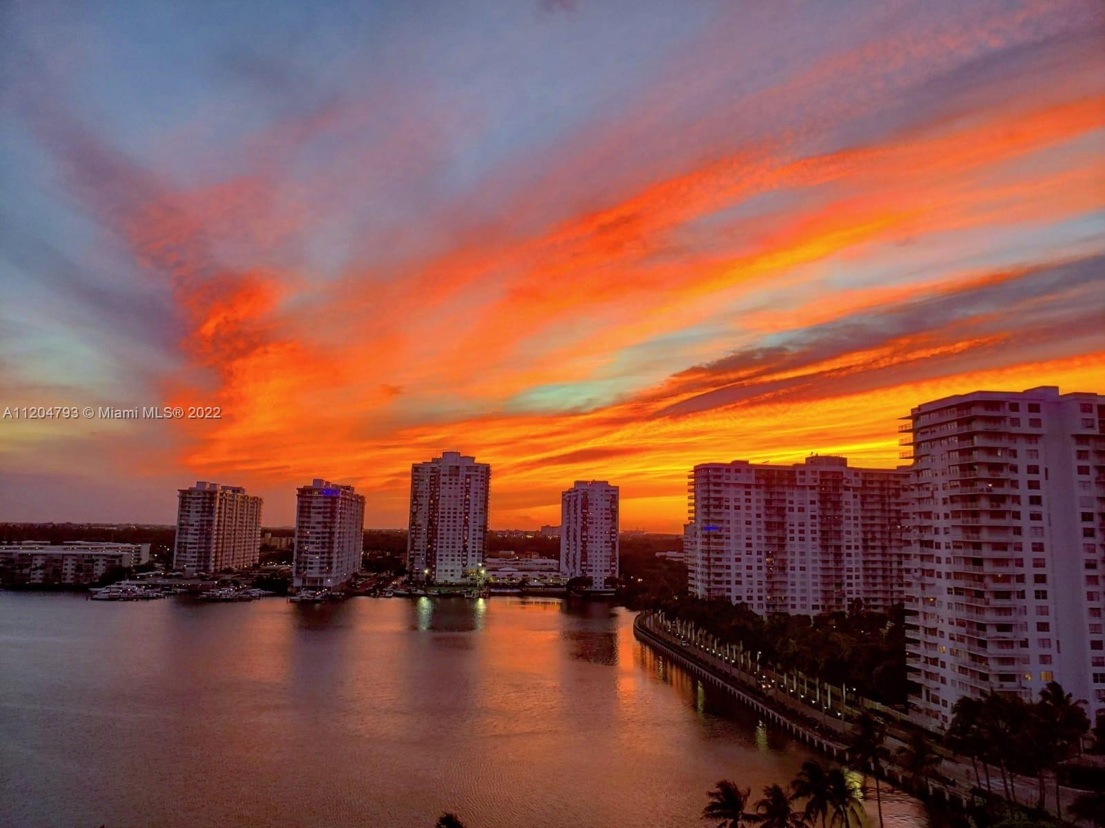 THE CLIPPER AT BISC COVE - Residential