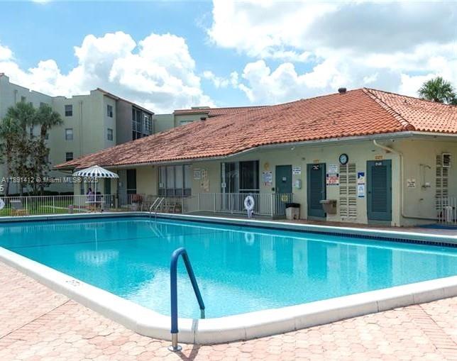 COURTYARDS OF BROWARD CON - Residential Lease