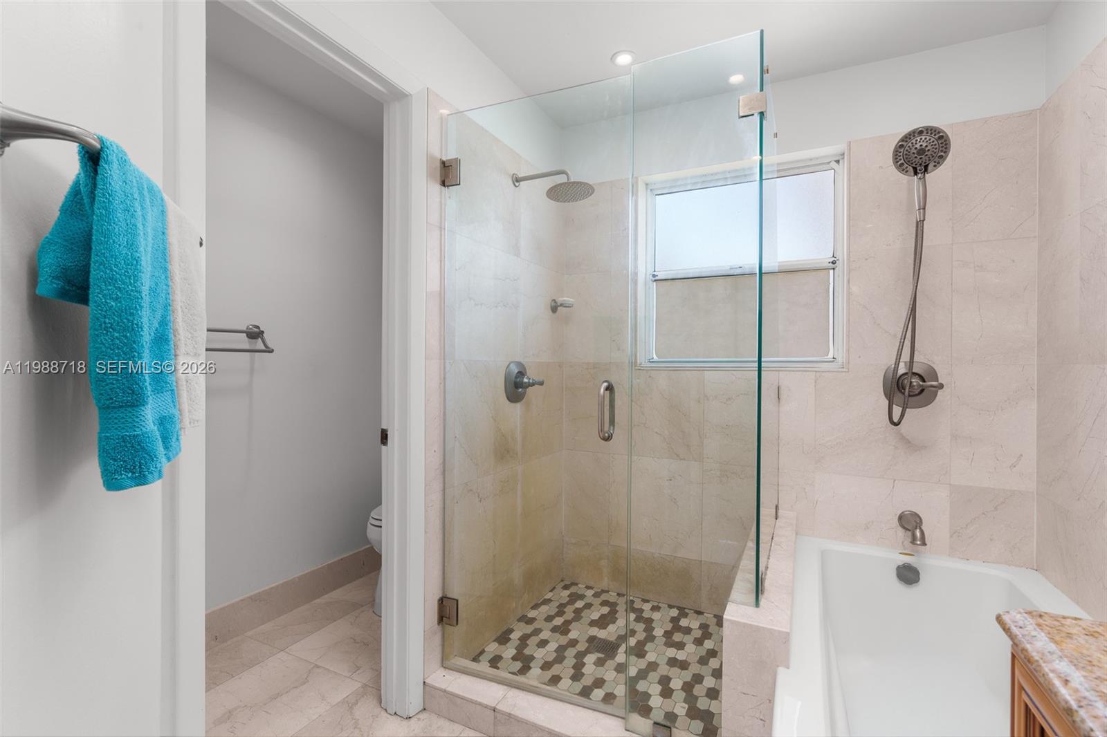 SCARBOROUGH II - Residential